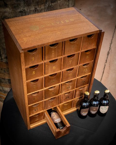 Quevedo Luxury Prestige Advent Cabinet